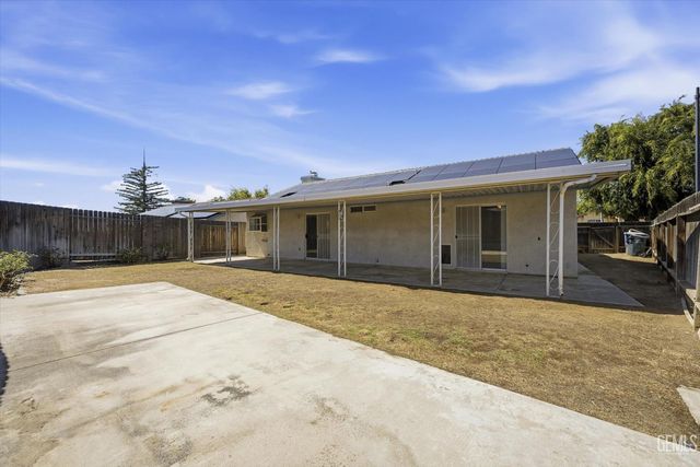 6413 Derby Drive, Bakersfield, CA 93306