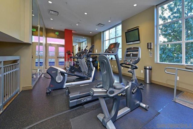 300 W Beech St 1003, San Diego, CA 92101