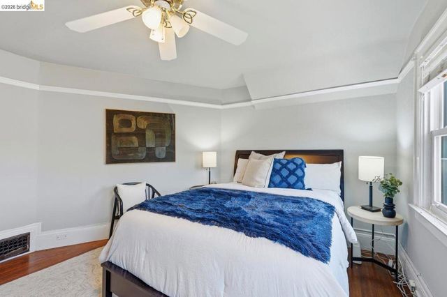 1134 Chatham Rd, Oakland, CA 94610