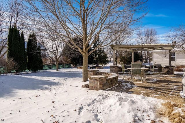 256 Blaser Drive, Belleville, WI 53508