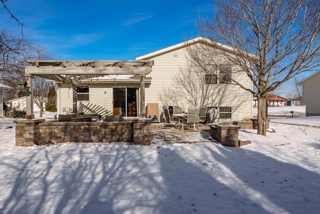 256 Blaser Drive, Belleville, WI 53508