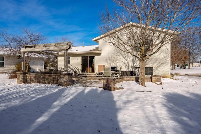 256 Blaser Drive, Belleville, WI 53508