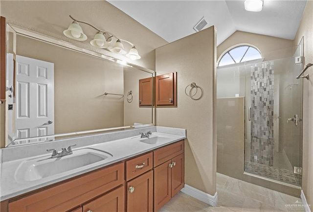 2125 Robin Avenue, Mcallen, TX 78504