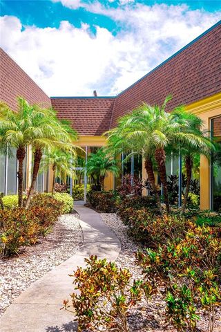 505 FOXGLOVE CIRCLE B, Sun City Center, FL 33573