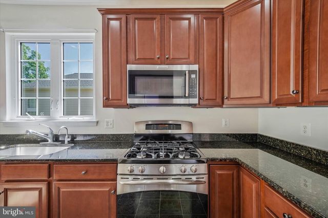 3994 MELTING SNOW PL, Dumfries, VA 22025