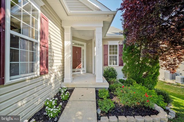 3994 MELTING SNOW PL, Dumfries, VA 22025