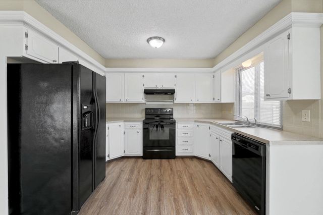 8724 E Boston, Wichita, KS 67207