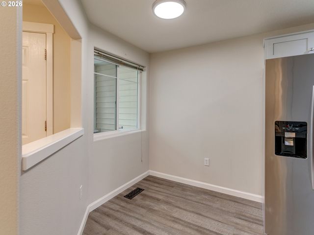 10769 Sw CANTERBURY Ln 102, Tigard, OR 97224