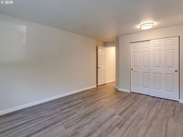 10769 Sw CANTERBURY Ln 102, Tigard, OR 97224
