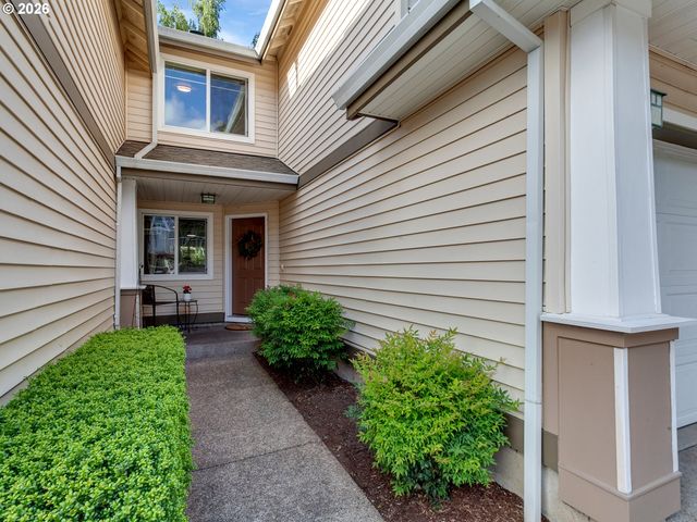 10769 Sw CANTERBURY Ln 102, Tigard, OR 97224