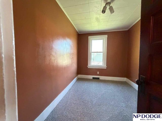 5408 S 52nd Street, Omaha, NE 68117