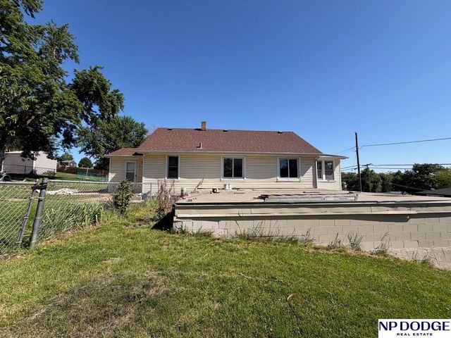 5408 S 52nd Street, Omaha, NE 68117