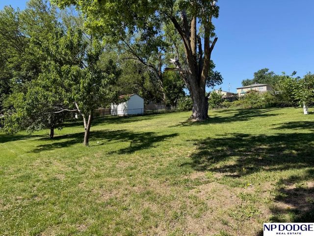 5408 S 52nd Street, Omaha, NE 68117