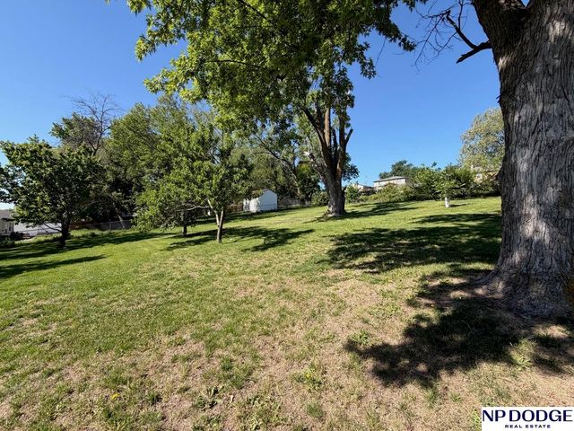 5408 S 52nd Street, Omaha, NE 68117