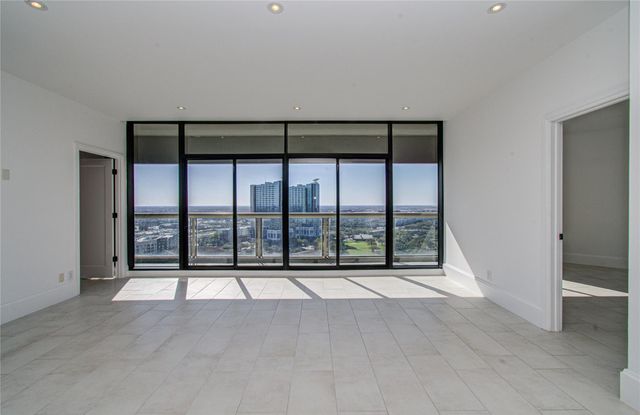 1701 Hermann Drive 20D, Houston, TX 77004