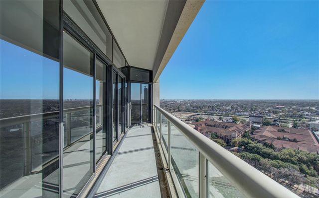 1701 Hermann Drive 20D, Houston, TX 77004