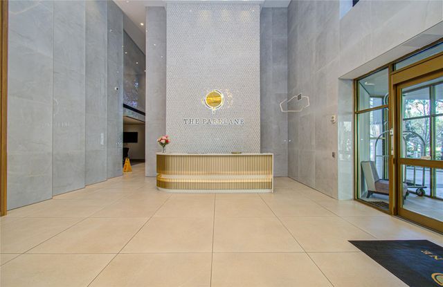 1701 Hermann Drive 20D, Houston, TX 77004