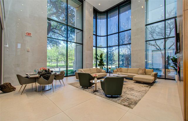 1701 Hermann Drive 20D, Houston, TX 77004