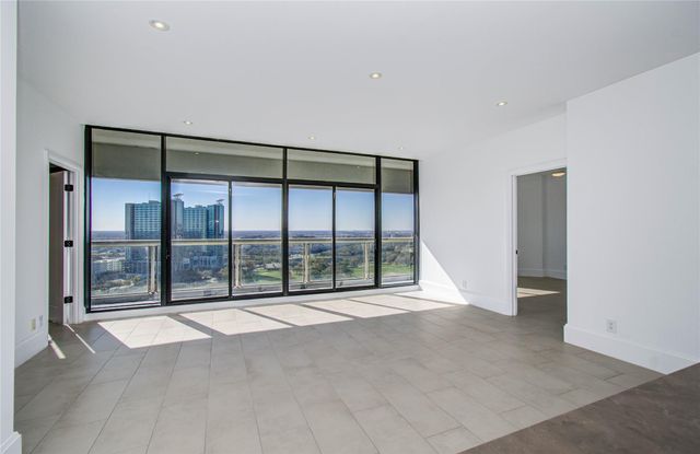 1701 Hermann Drive 20D, Houston, TX 77004