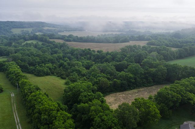 3526 Williamsport Pike, Williamsport, TN 38487