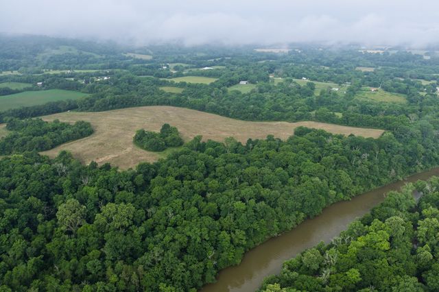 3526 Williamsport Pike, Williamsport, TN 38487