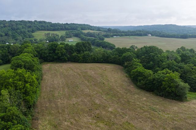 3526 Williamsport Pike, Williamsport, TN 38487