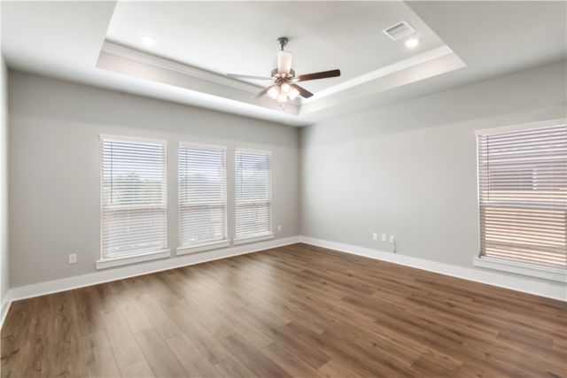 1220 Patriot Drive, College Station, TX 77845