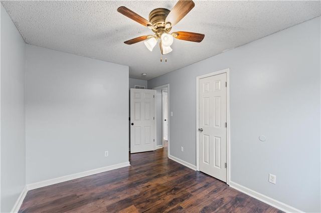 16400 Speaker Avenue, Belton, MO 64012