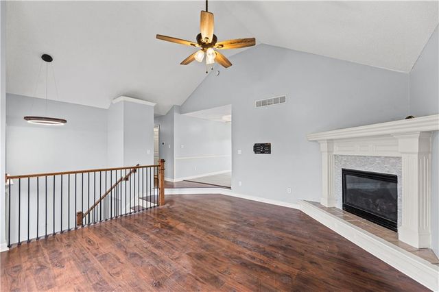 16400 Speaker Avenue, Belton, MO 64012