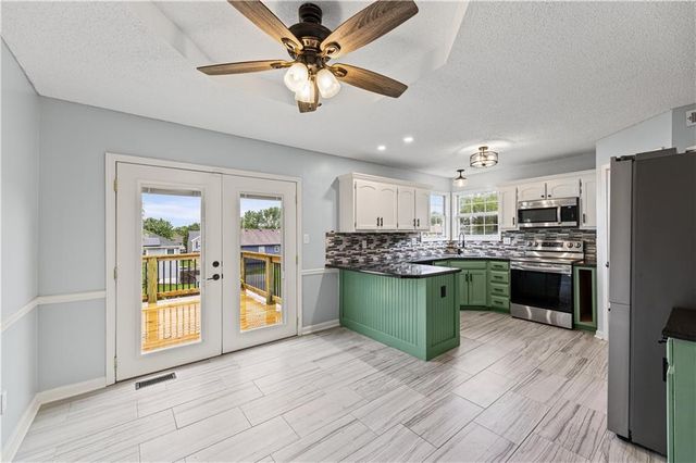 16400 Speaker Avenue, Belton, MO 64012