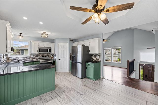 16400 Speaker Avenue, Belton, MO 64012