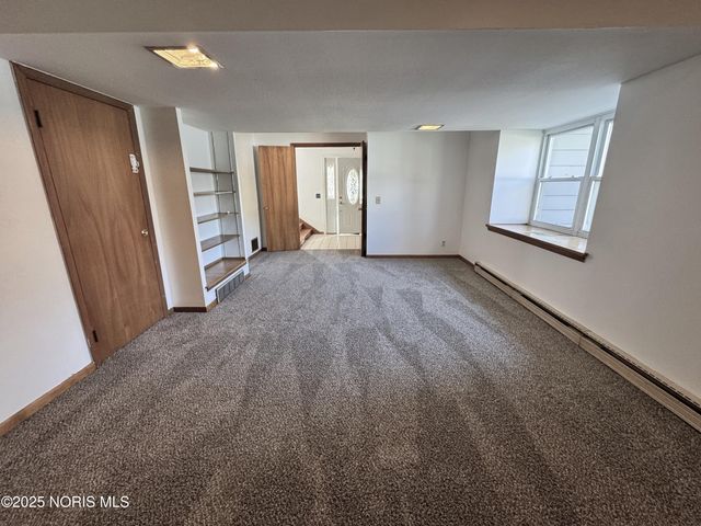 2707 Arthur Street, Oregon, OH 43616