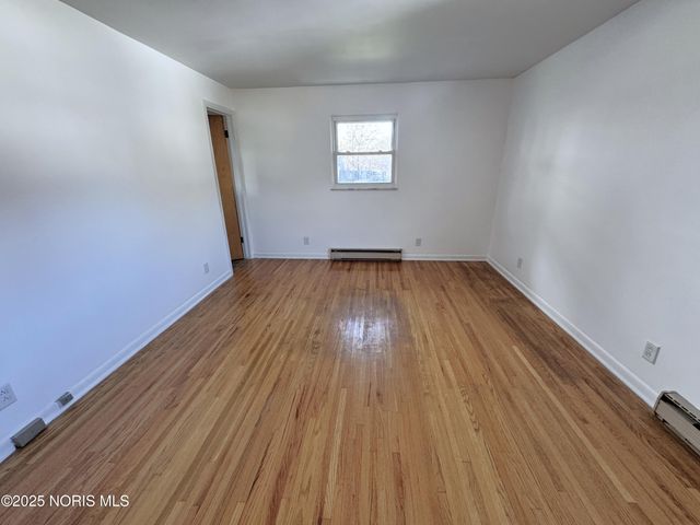 2707 Arthur Street, Oregon, OH 43616