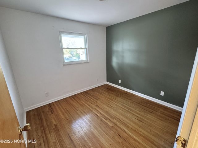 2707 Arthur Street, Oregon, OH 43616