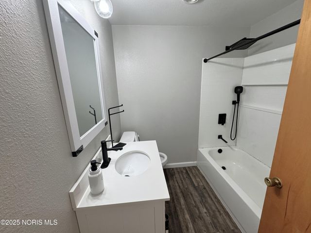 2707 Arthur Street, Oregon, OH 43616