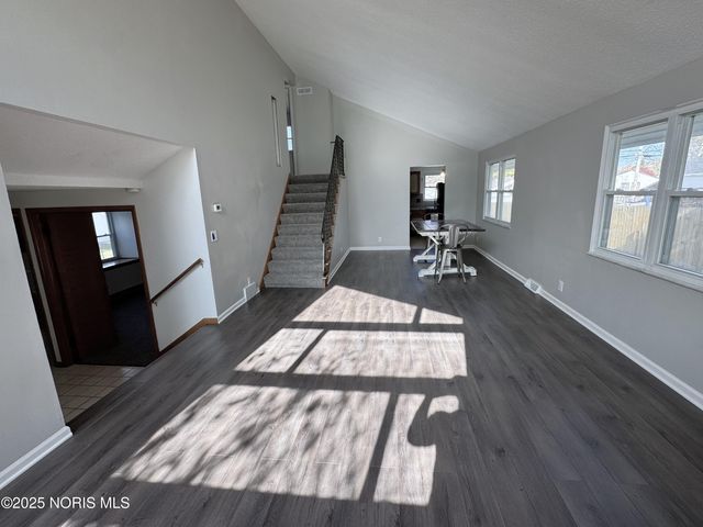 2707 Arthur Street, Oregon, OH 43616