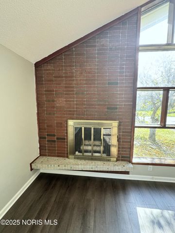 2707 Arthur Street, Oregon, OH 43616