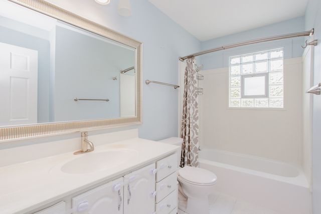 1481 Chaffee Court, Elk Grove Village, IL 60007