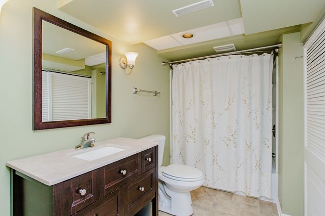 1481 Chaffee Court, Elk Grove Village, IL 60007