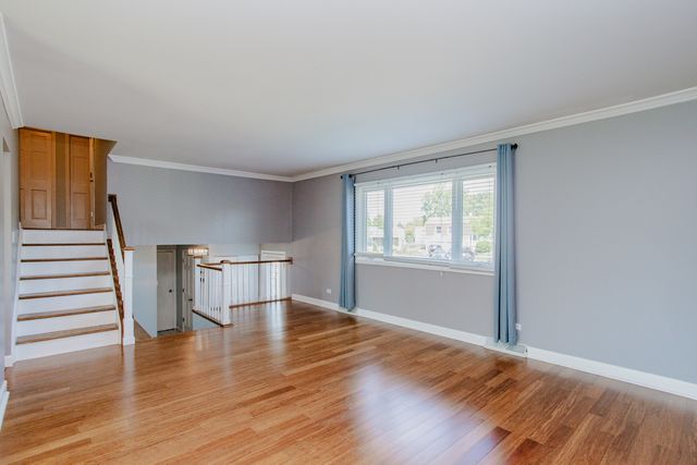 1481 Chaffee Court, Elk Grove Village, IL 60007