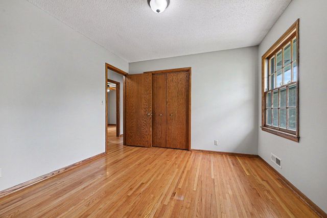 12919 5th Avenue S, Burnsville, MN 55337