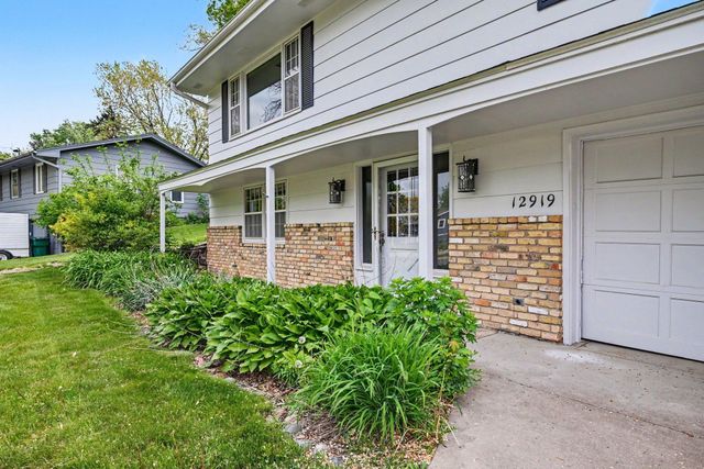 12919 5th Avenue S, Burnsville, MN 55337