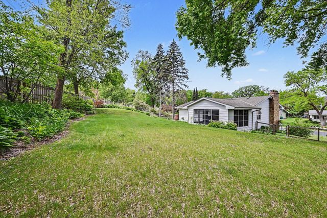 12919 5th Avenue S, Burnsville, MN 55337