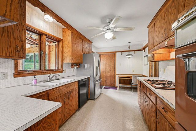 12919 5th Avenue S, Burnsville, MN 55337