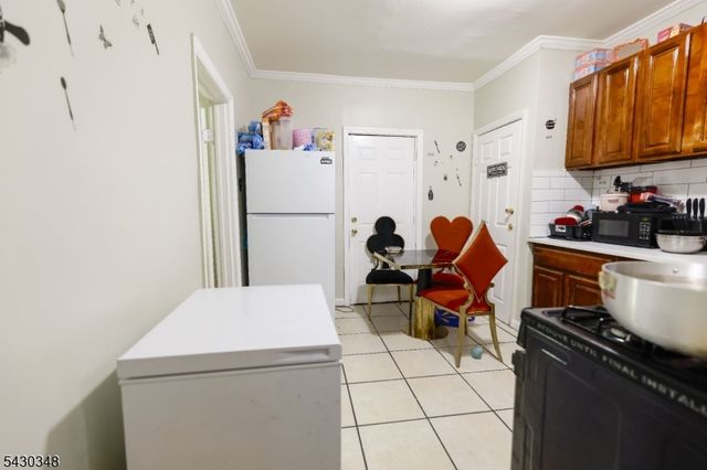 58 11Th Ave, Newark City, NJ 07107
