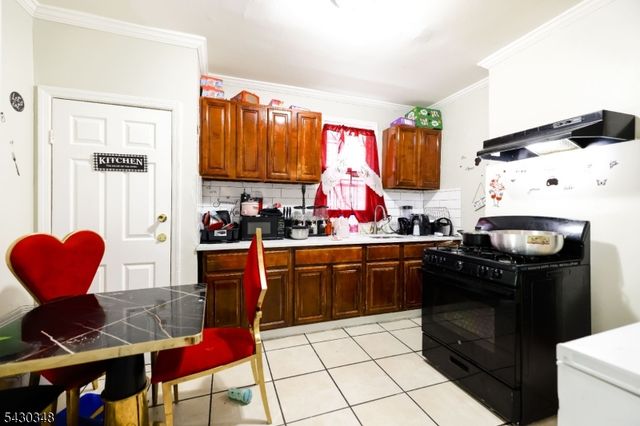 58 11Th Ave, Newark City, NJ 07107