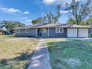 1009 Ruby Lane, Orange, TX 77630