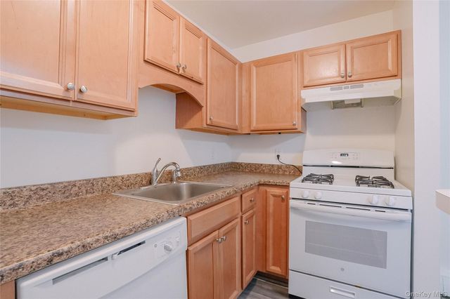 3 Locust Court D, Fishkill, NY 12524