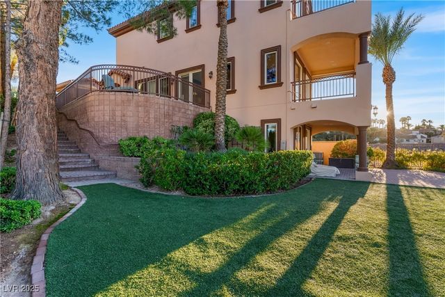 19 Via Del Garda, Henderson, NV 89011