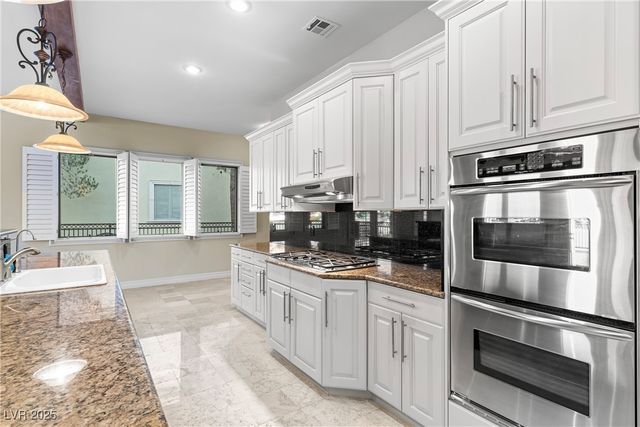 19 Via Del Garda, Henderson, NV 89011